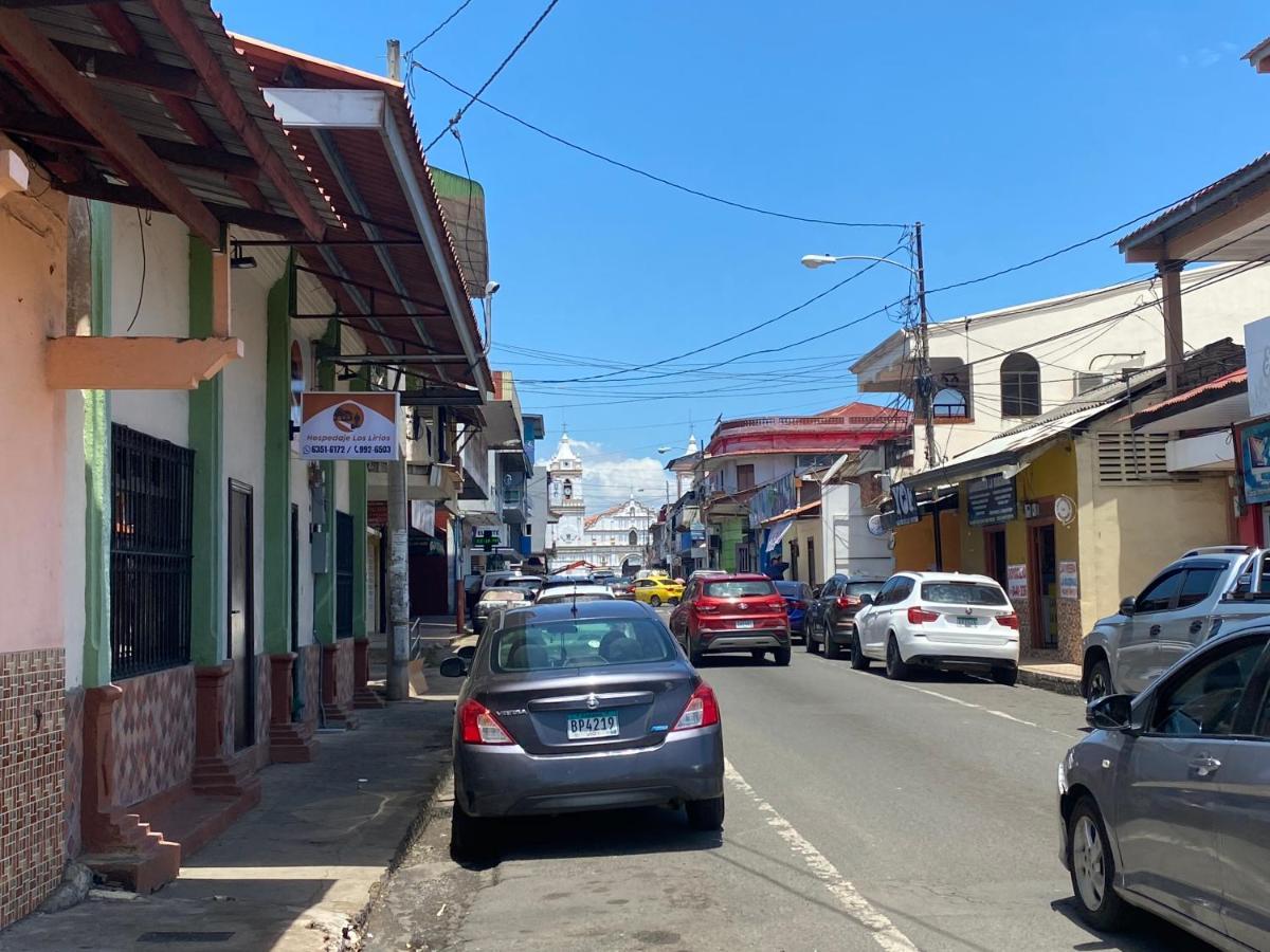Hospedaje Los Lirios Chitre Exterior photo